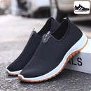 Tênis 022 Esportivo Masculino – Malha Respirável e Amortecimento Suave